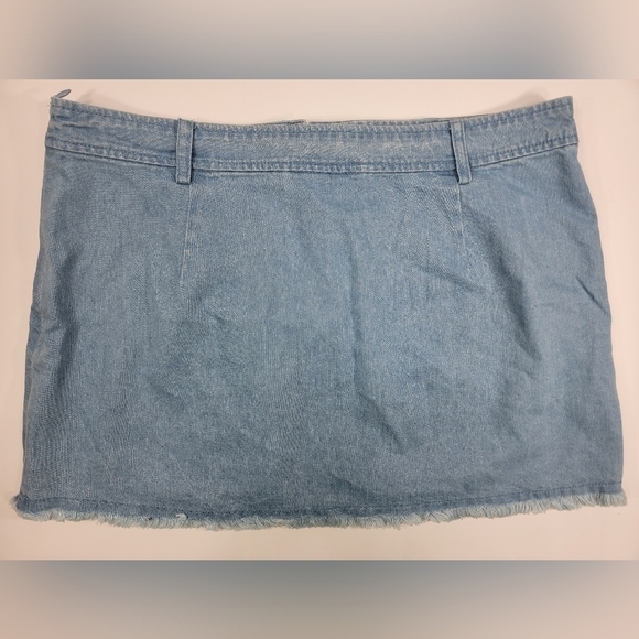 NWT HIDDEN CULT Denim Blue Jean Skirt Tie Front Light Wash NEW Women's Large - Picture 12 of 12